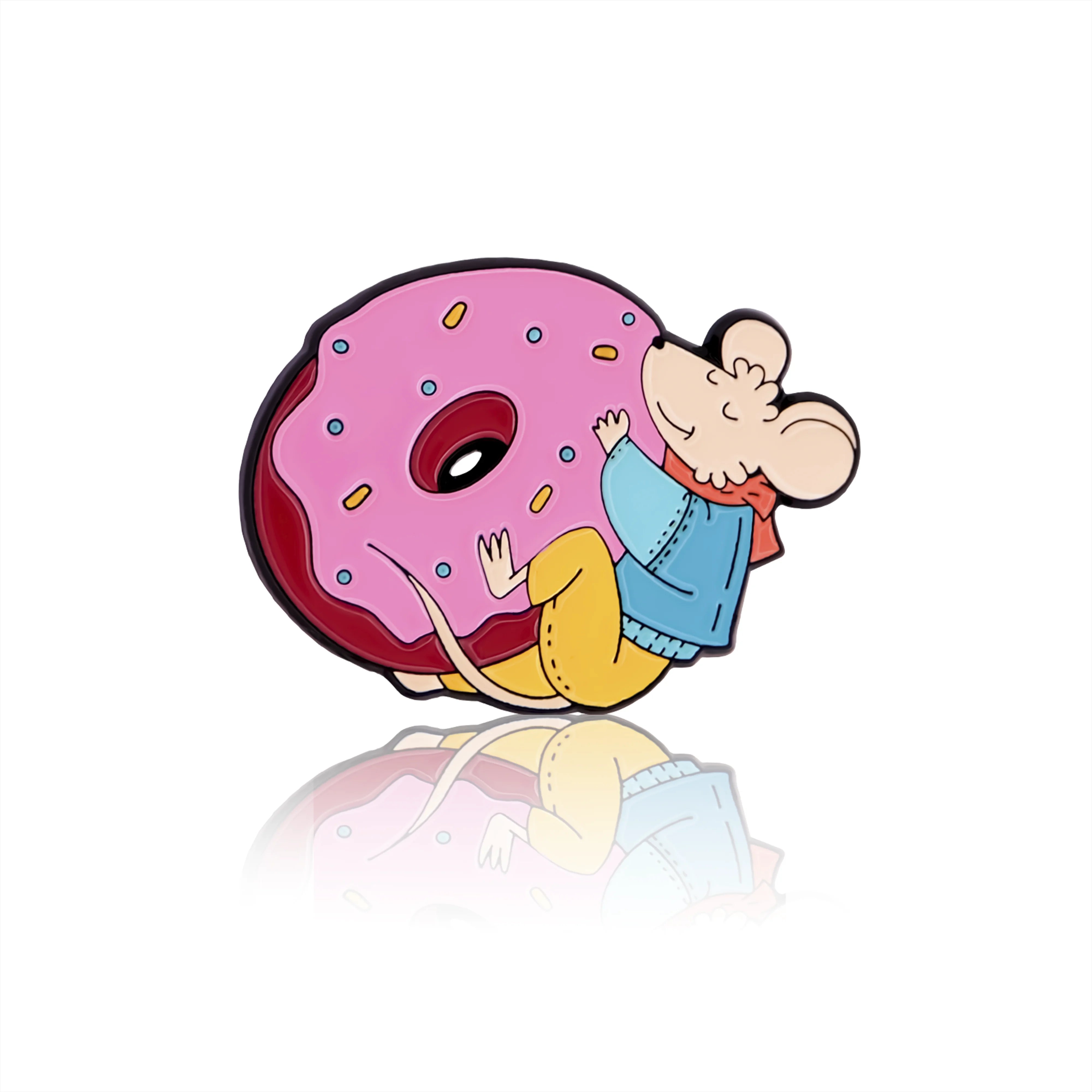 Przypinka emaliowana, wzór myszka z donutem. 