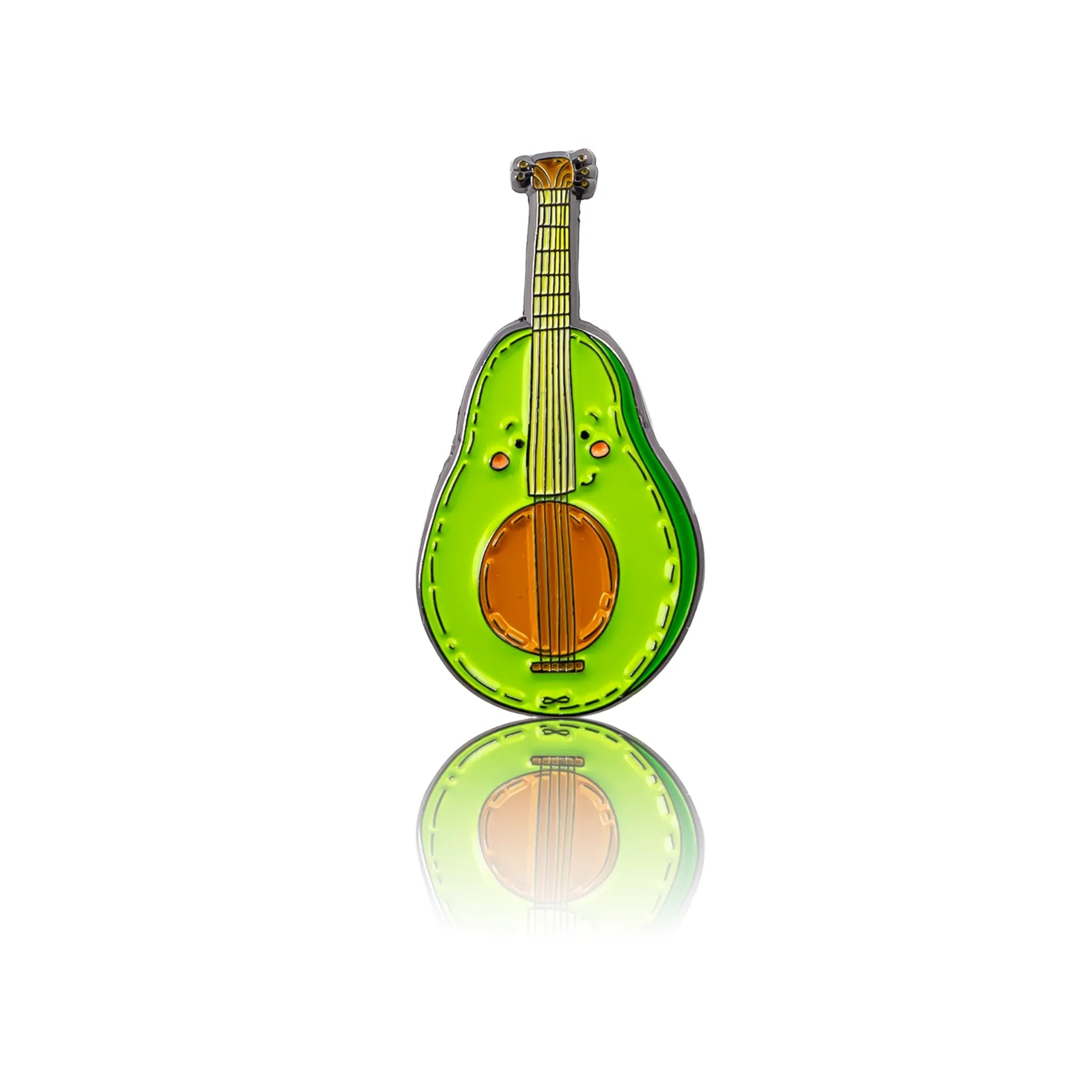 Zielone awokado ze strunami wyglądające jak gitara